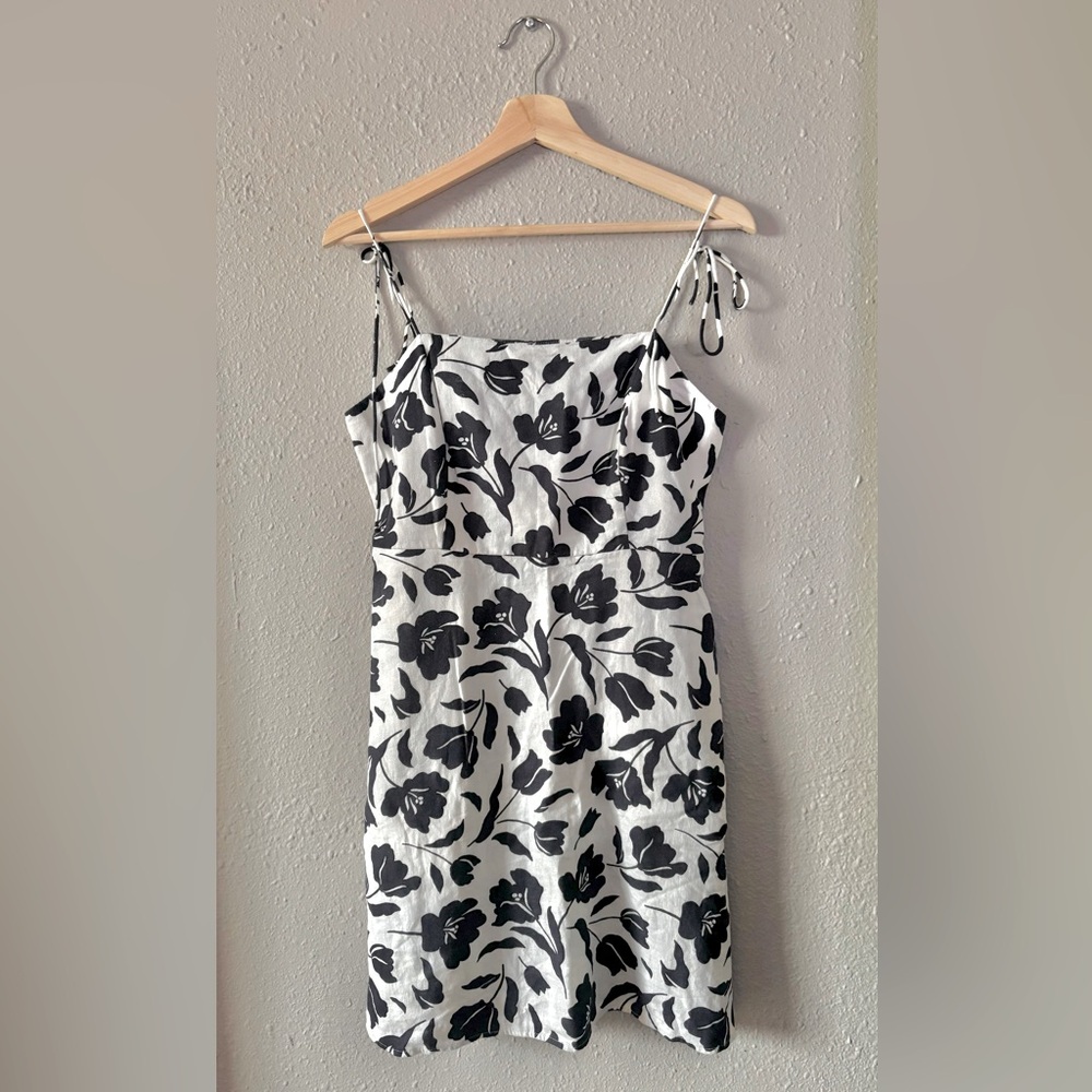 Old Navy Cream Dress with Dark Blue Florals, size medium